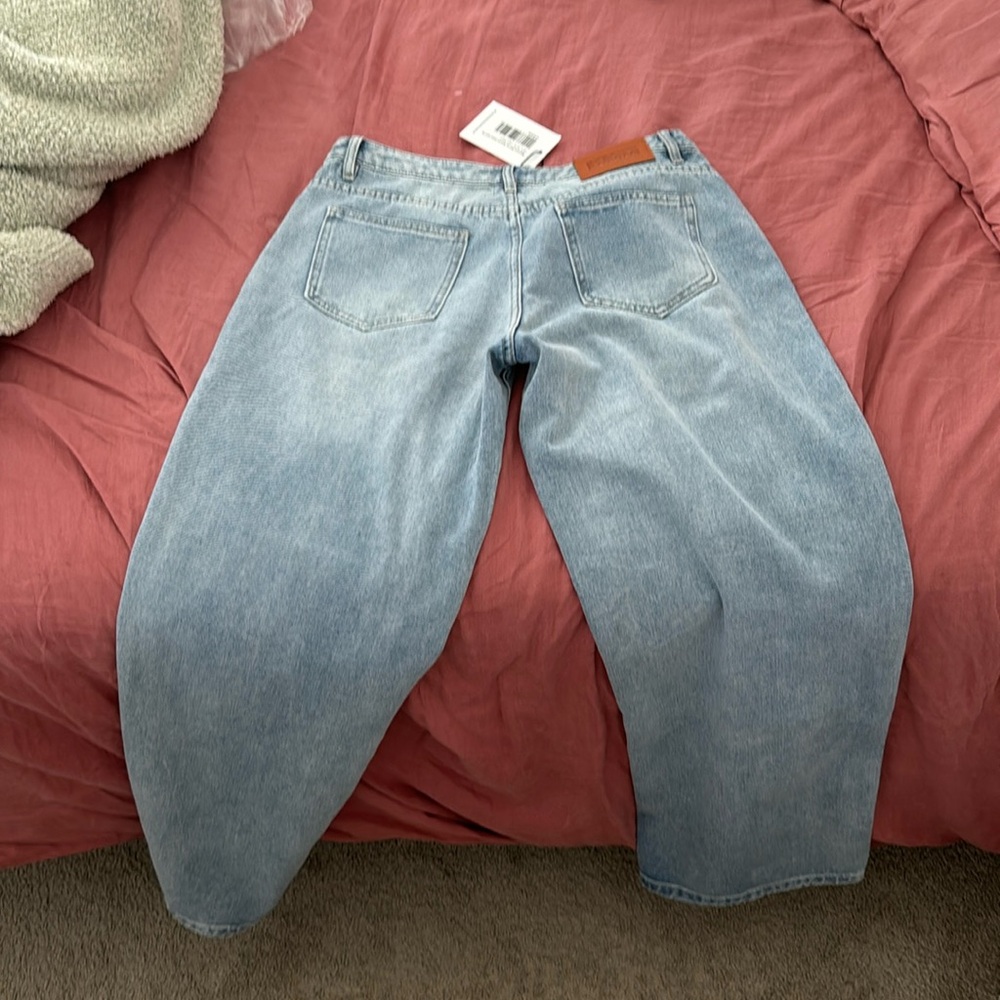 Maryanne mid-rise relaxed jeans light wash
